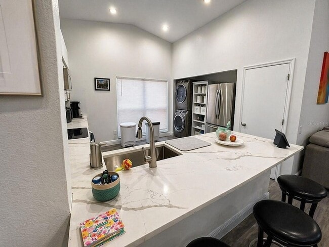 Foto del edificio - 1208 Tiger Wood Ct