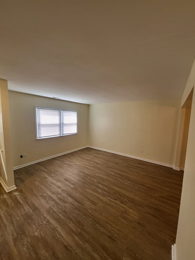 Building Photo - DEERWOOD TRACE