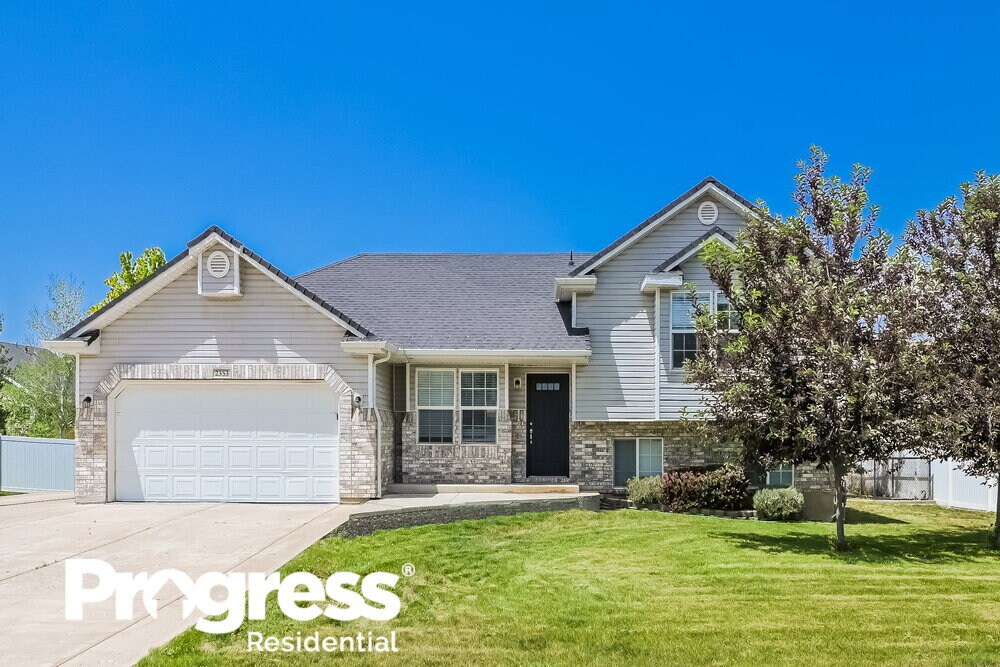 2353 N 400 W, Harrisville, UT 84414 House for Rent in Harrisville, UT