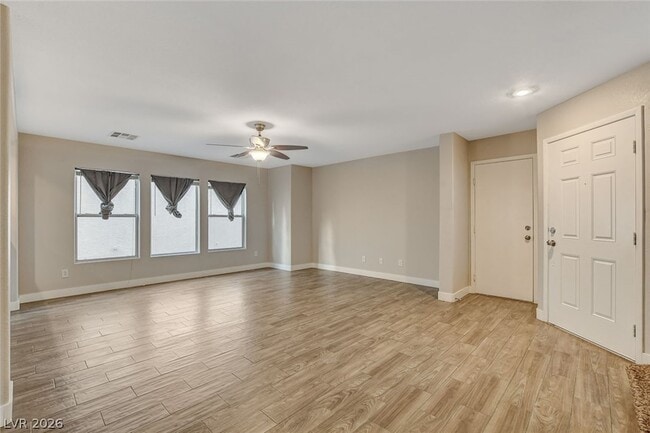 Building Photo - 3233 Brayton Mist