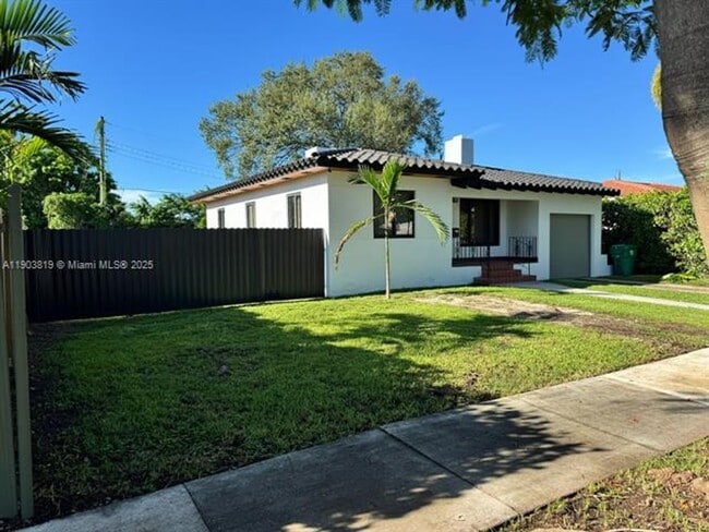 Photo - 2210 SW 25th St House