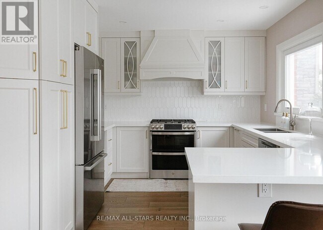 Photo du bâtiment - 10 Thicketwood Blvd