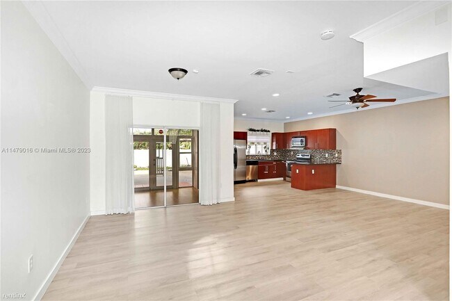 Foto del edificio - 3 br, 3.5 bath Townhome - 12953 SW 49th Ct