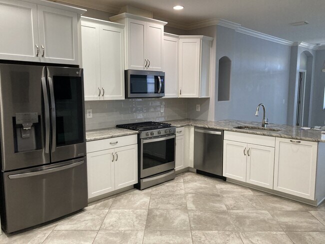Building Photo - Waterfront Loren Cove Duplex!