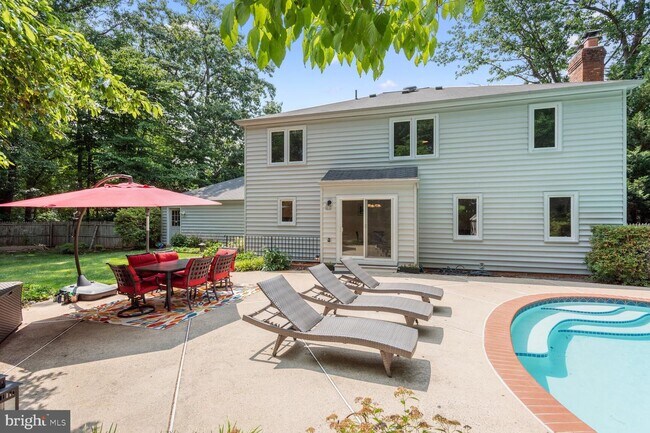 Foto del edificio - 11930 Holly Branch Ct