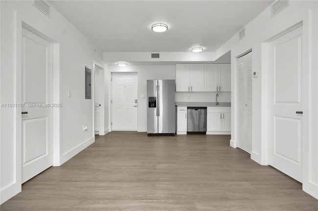 Foto del edificio - 1620 NW 18th St