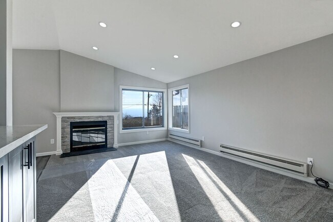 Building Photo - Spacious 3BR/2BA Home for Rent in Seattle ...