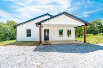 Building Photo - 807 Jesse James Rd