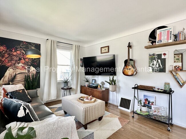 Foto del edificio - Modern 3-Bedroom Home in Walkable Ferndale...