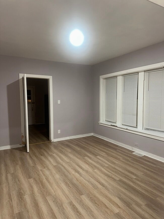 Foto del edificio - 8017 S St Lawrence Ave