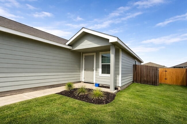 Building Photo - 1816 Barrie Wy