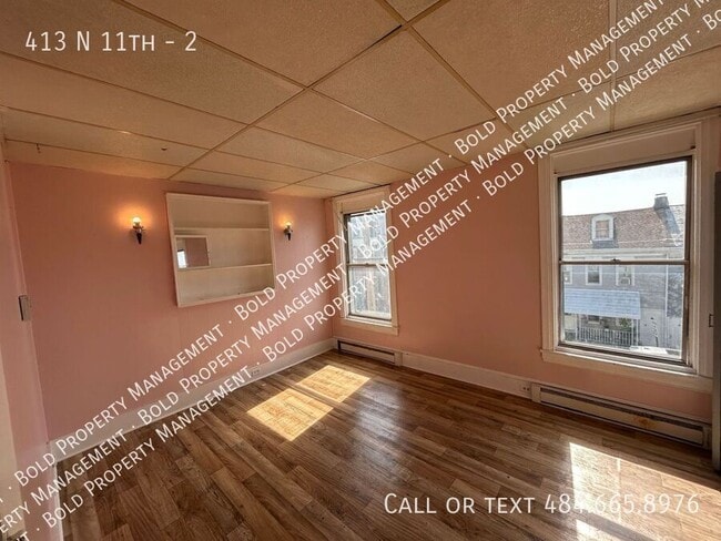 Building Photo - 413 N 11th St