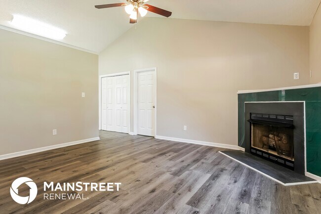 Foto del edificio - 1491 Smokey Mountain Dr