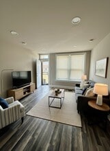 Building Photo - 88 E Garfield St