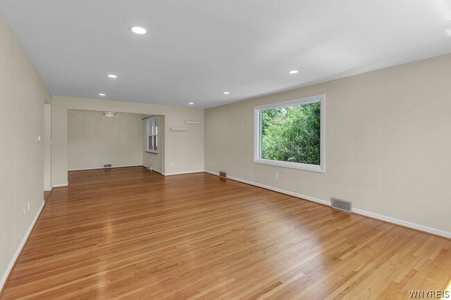 Building Photo - 69 Berryman Dr