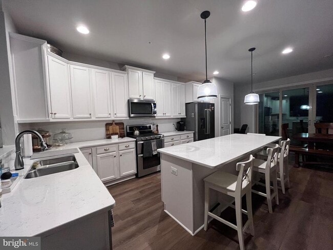 Foto del edificio - 8729 Shady Pines Dr