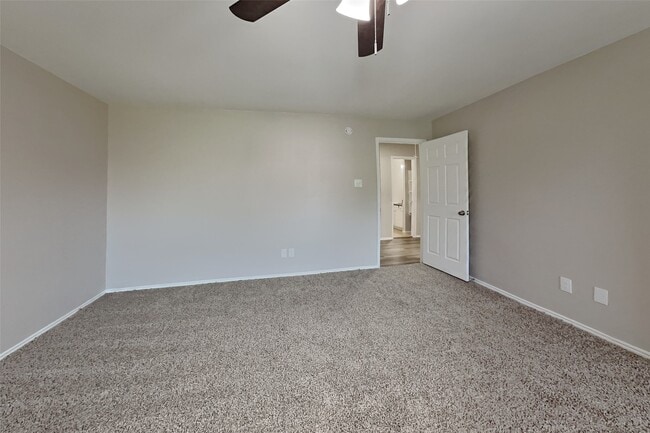Building Photo - 15610 Manorford Ct