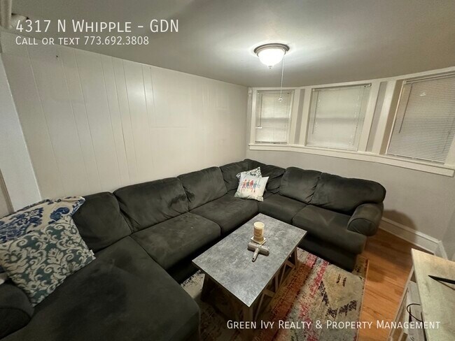 Building Photo - Spacious, 1 Bedroom Garden Unit, Heat Incl...