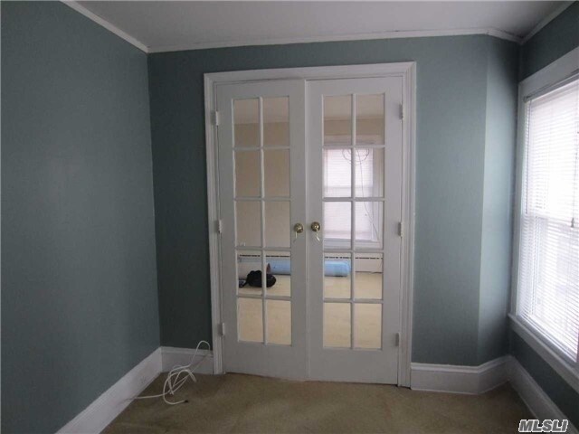 Building Photo - 50 Pearsall Ave