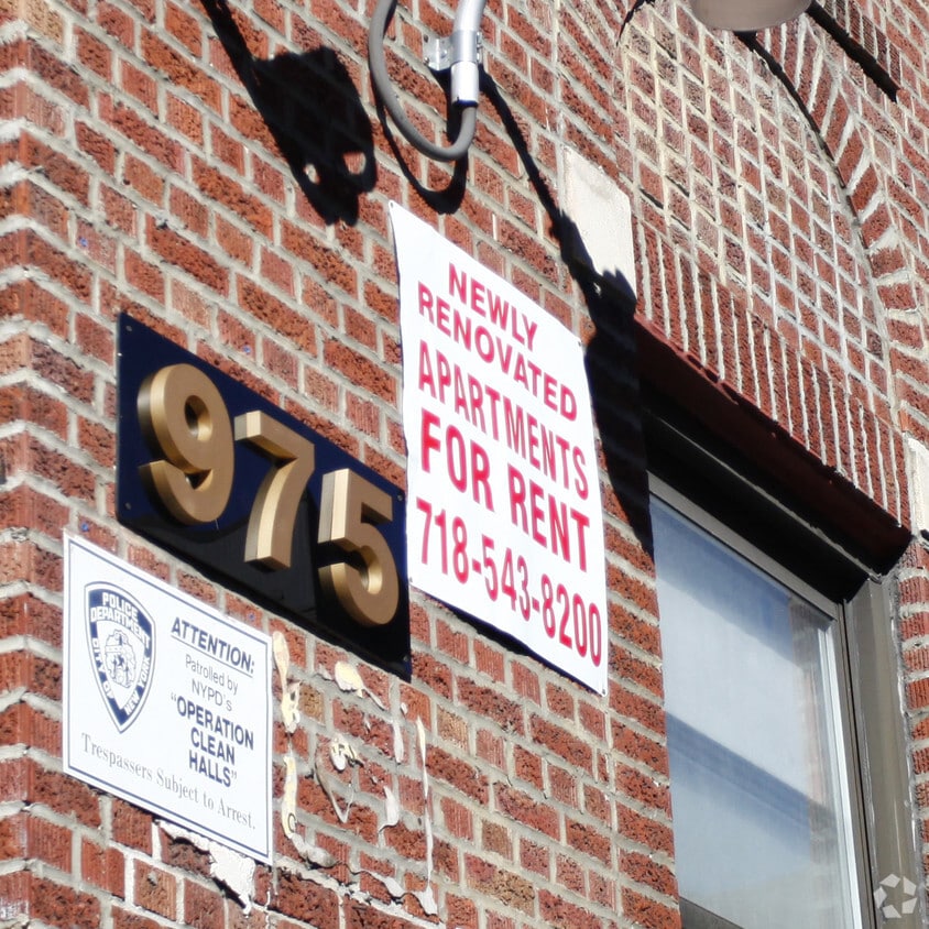 Building Photo - 975 Sherman Ave