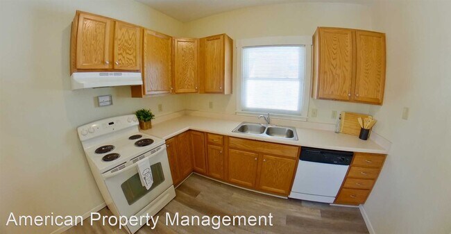 Foto del edificio - 6 br, 2 bath House - 1110 Thurston St