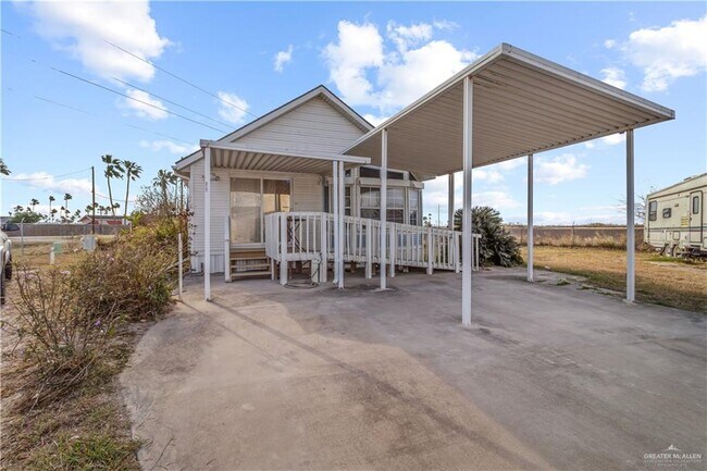 Foto del edificio - 18 Turner Rd