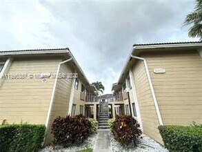 Building Photo - 2601 Riverside Dr