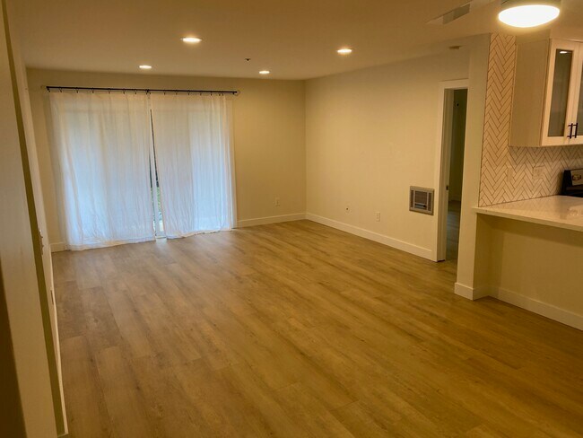 Building Photo - 3507 Caminito Sierra
