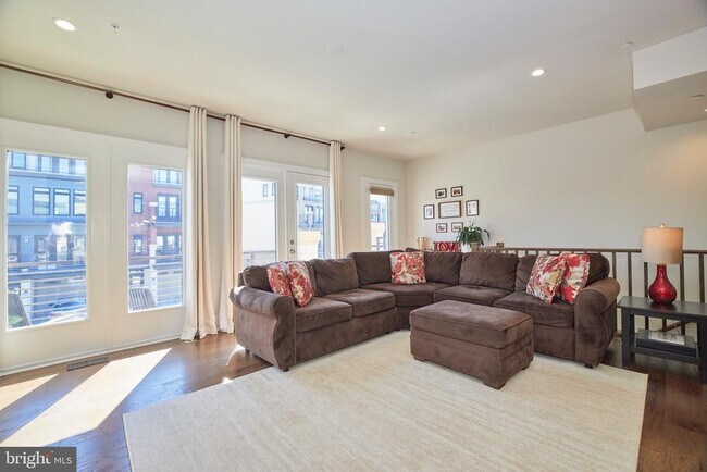 Foto del edificio - 20055 Old Line Terrace