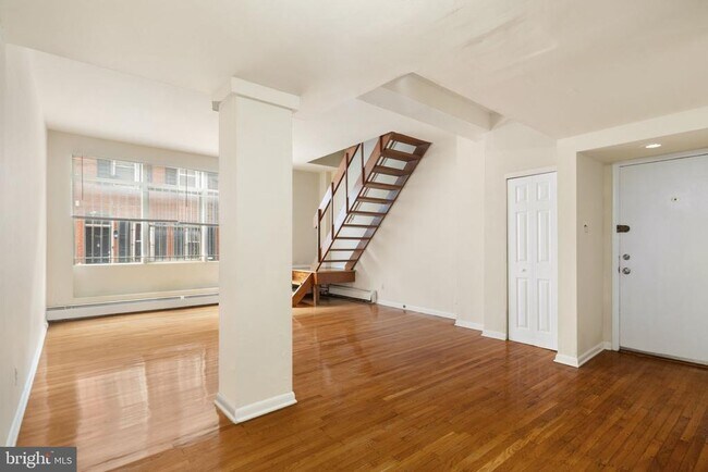 Building Photo - 1720-22 Lombard St