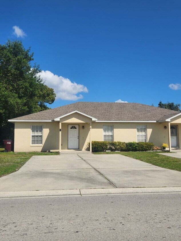 Primary Photo - Location...Location..Comfortable 3 Bedroom...