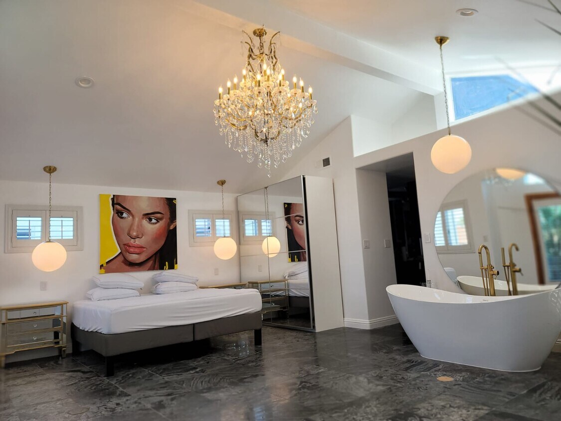 Master Bedroom - 1259 Bonnie Brae St (Hermosa Beach, CA)