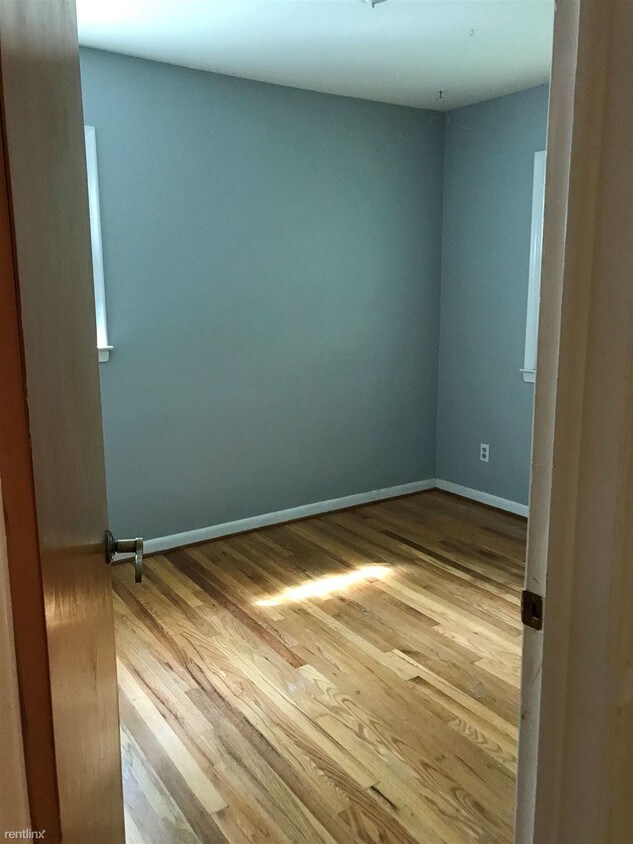 Primary Photo - 1701 Hatcher Crescent