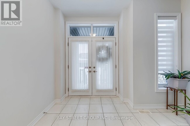 Building Photo - 147 Petgor Path