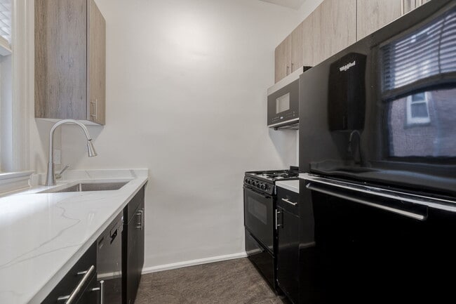 Interior Photo - 3624 Connecticut Avenue Apartments