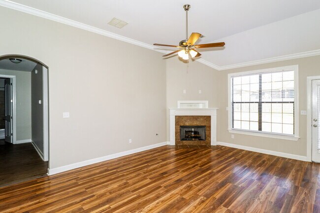 Building Photo - 1386 Sawmill Creek Ln