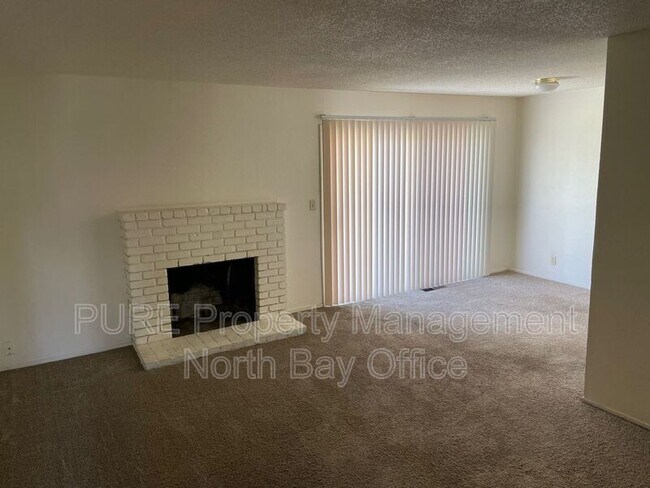 Foto del edificio - 1463 Glenbrook Dr