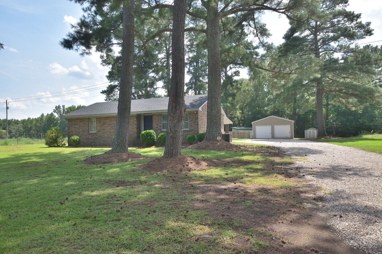 Primary Photo - 9906 Red Oak Blvd