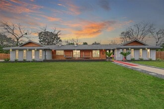 Building Photo - 7810 Nairn St