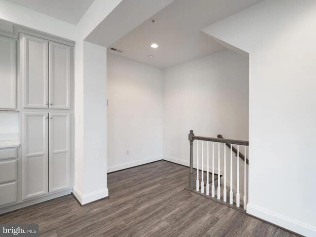 Building Photo - 3116 Detweiler Ln