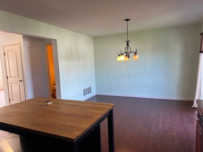 Foto del edificio - 6205 Galleon Drive