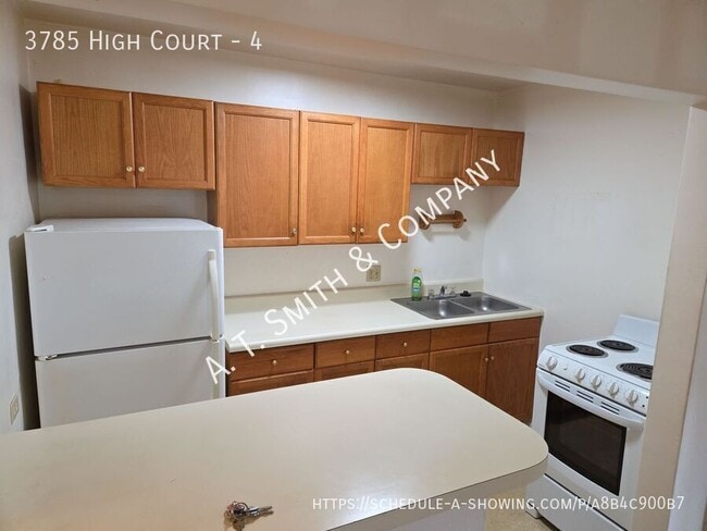 Building Photo - 3785 High Ct