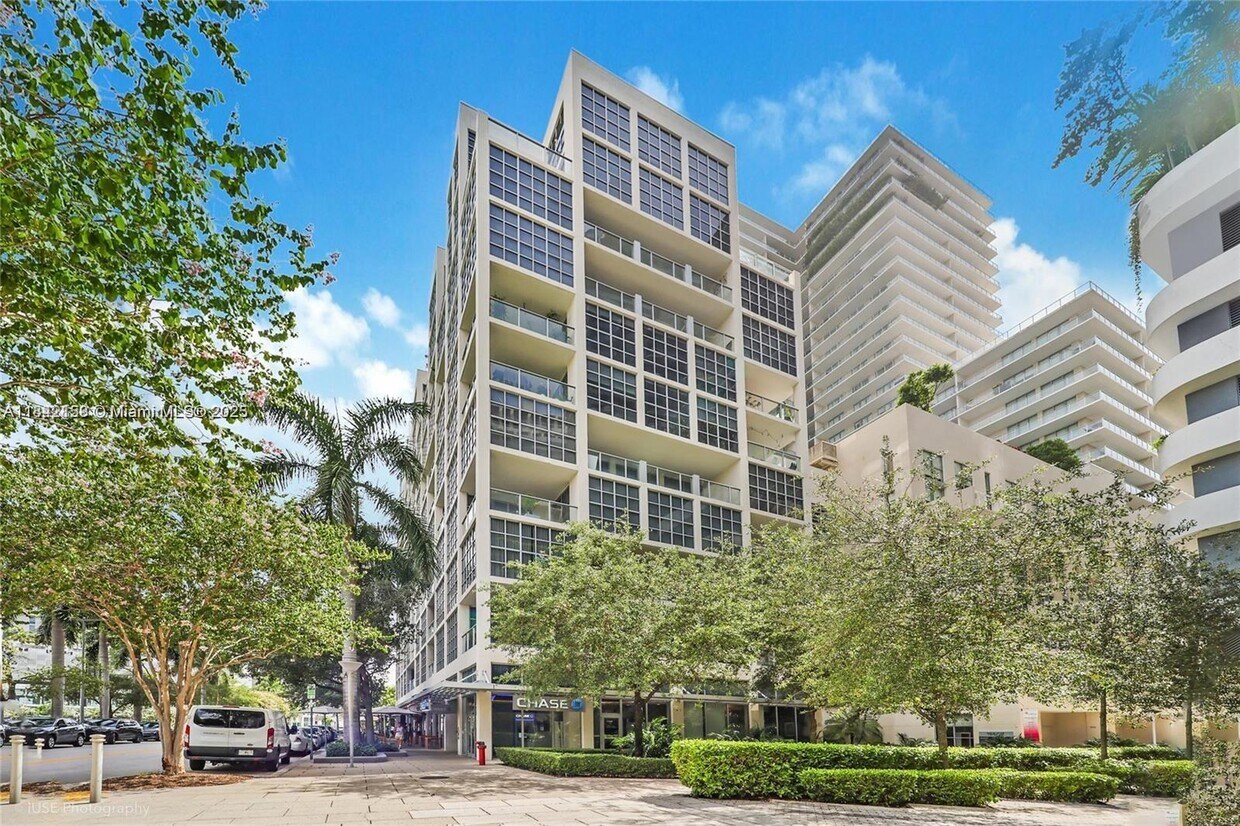 Foto principal - 3451 NE 1st Ave