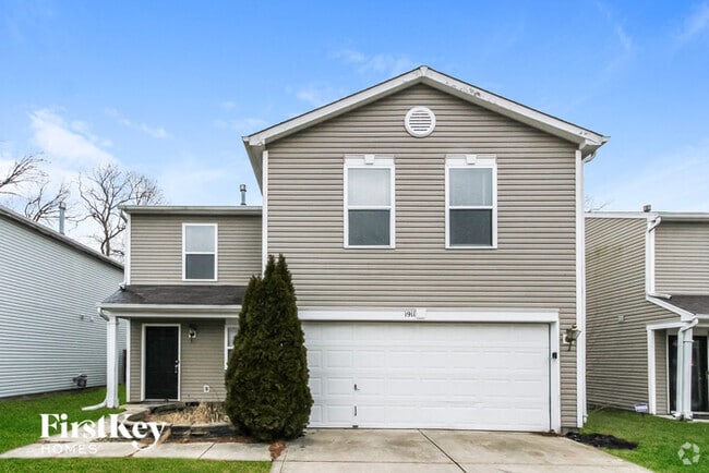 Building Photo - 1911 Dutch Elm Dr