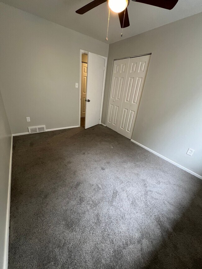 Building Photo - 4729 E 173rd St