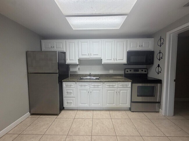 Foto del edificio - 7194 Southgate Blvd
