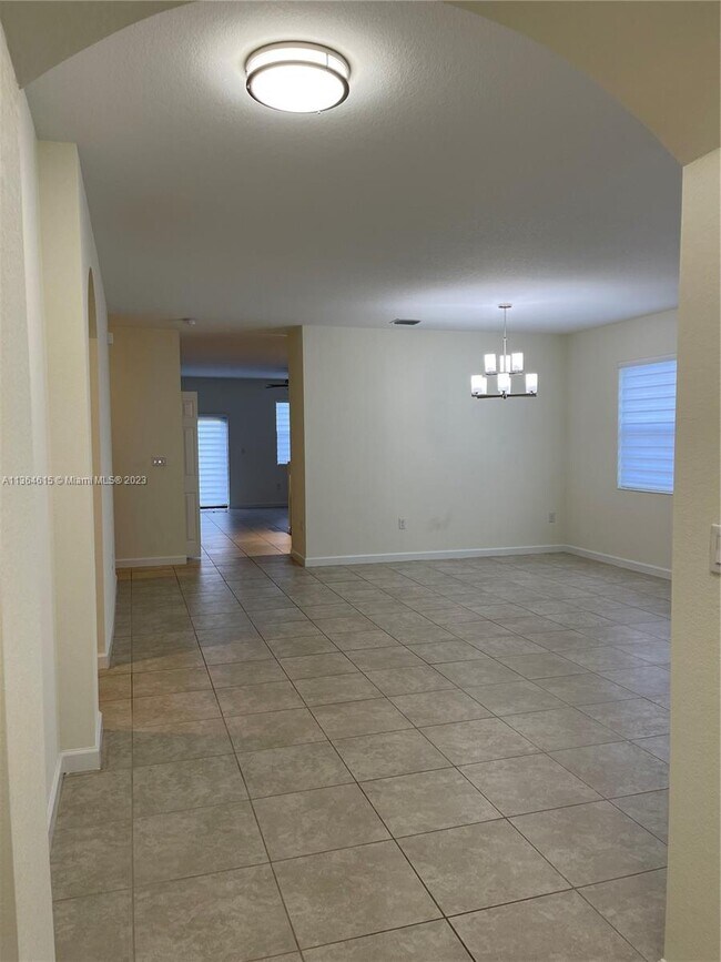 Foto del edificio - 15180 SW 119th Way