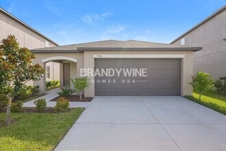 Building Photo - 5136 White Chicory Dr