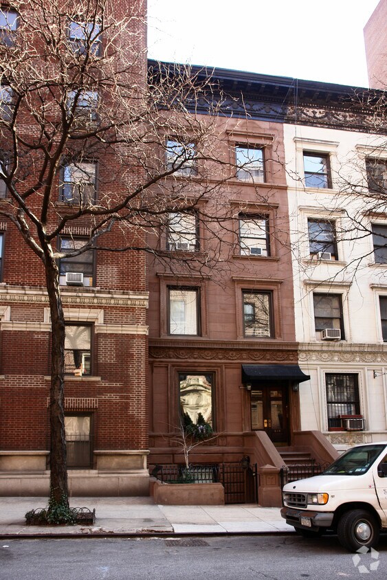 Foto del edificio - 219 W 71st St