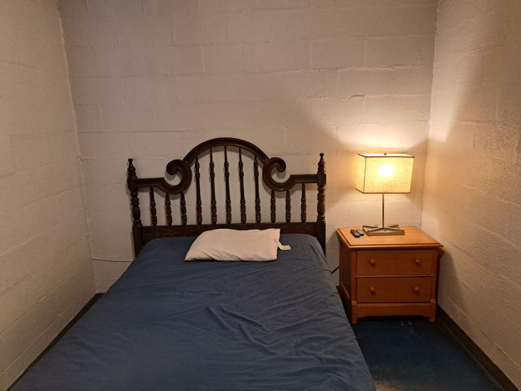 Primary Photo - 3533 Brookdale Ave